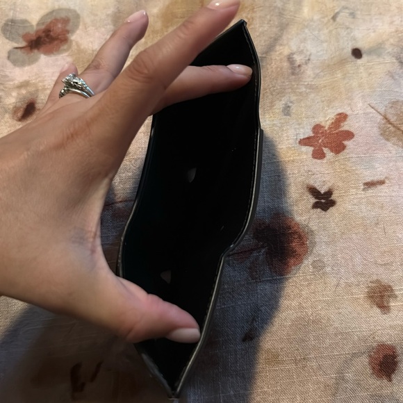 Louis Vuitton Micro Wallet - Picture 12 of 15